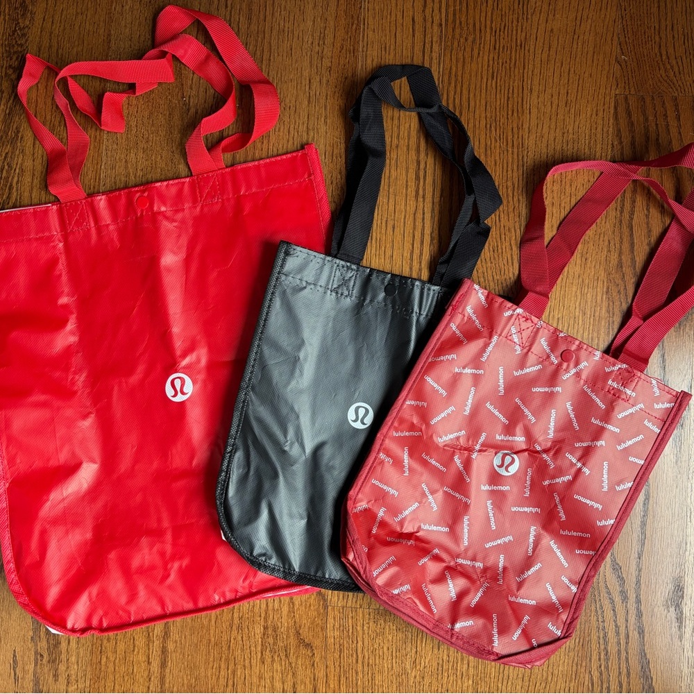 Lululemon Reusable Tote Bag Set. Lot of 3 Bags